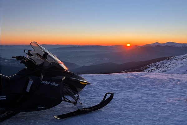 Драгобрат прокат снігоходів.Драгобрат снігоходи.