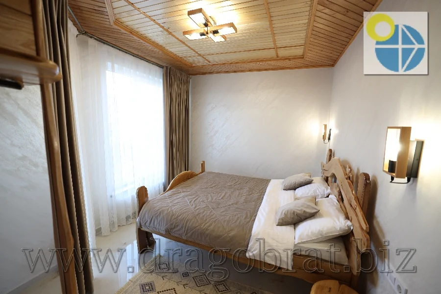 Лазещина.Коттеджи Виктория