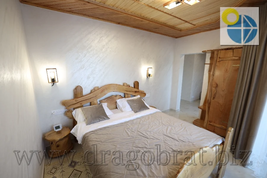 Лазещина.Коттеджи Виктория